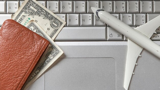 Otto跨境物流清关:德国关税计算与文件准备