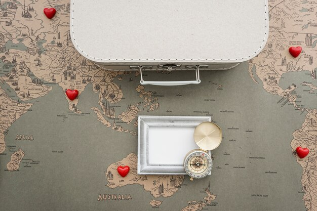 跨境电商英区收款痛点破解:规避账户冻结与汇率波动的策略